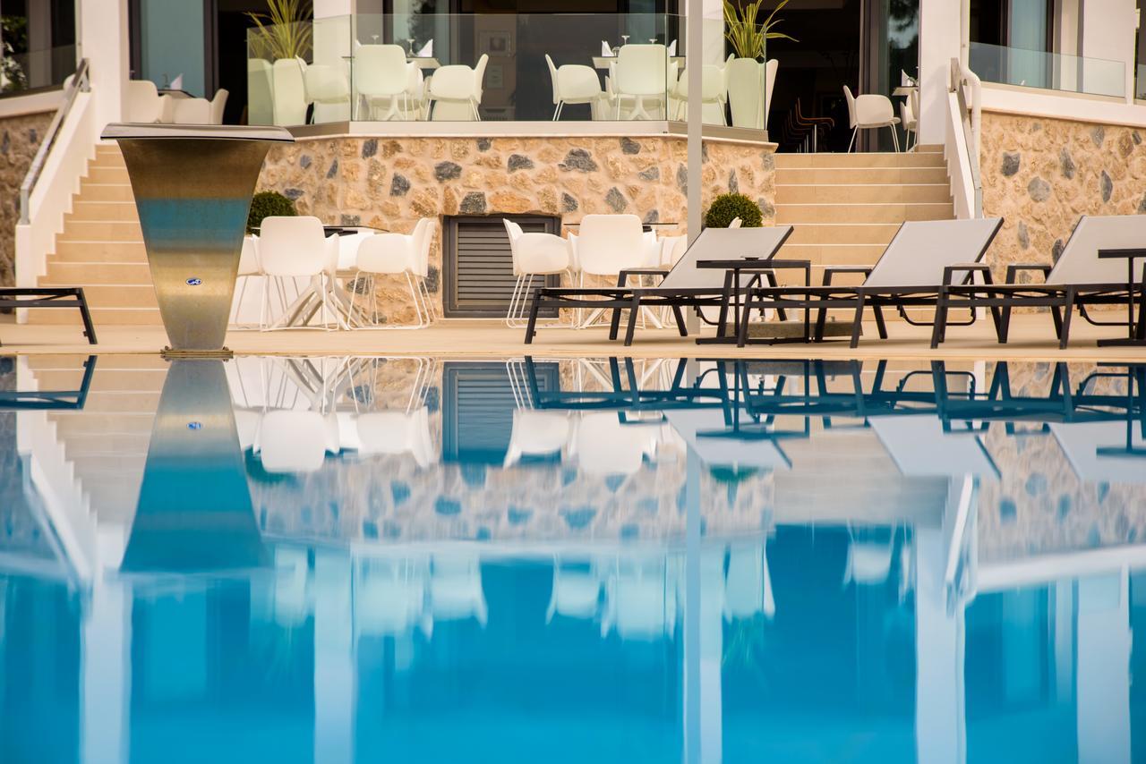 Poseidon Hotel Kamínia Exterior foto